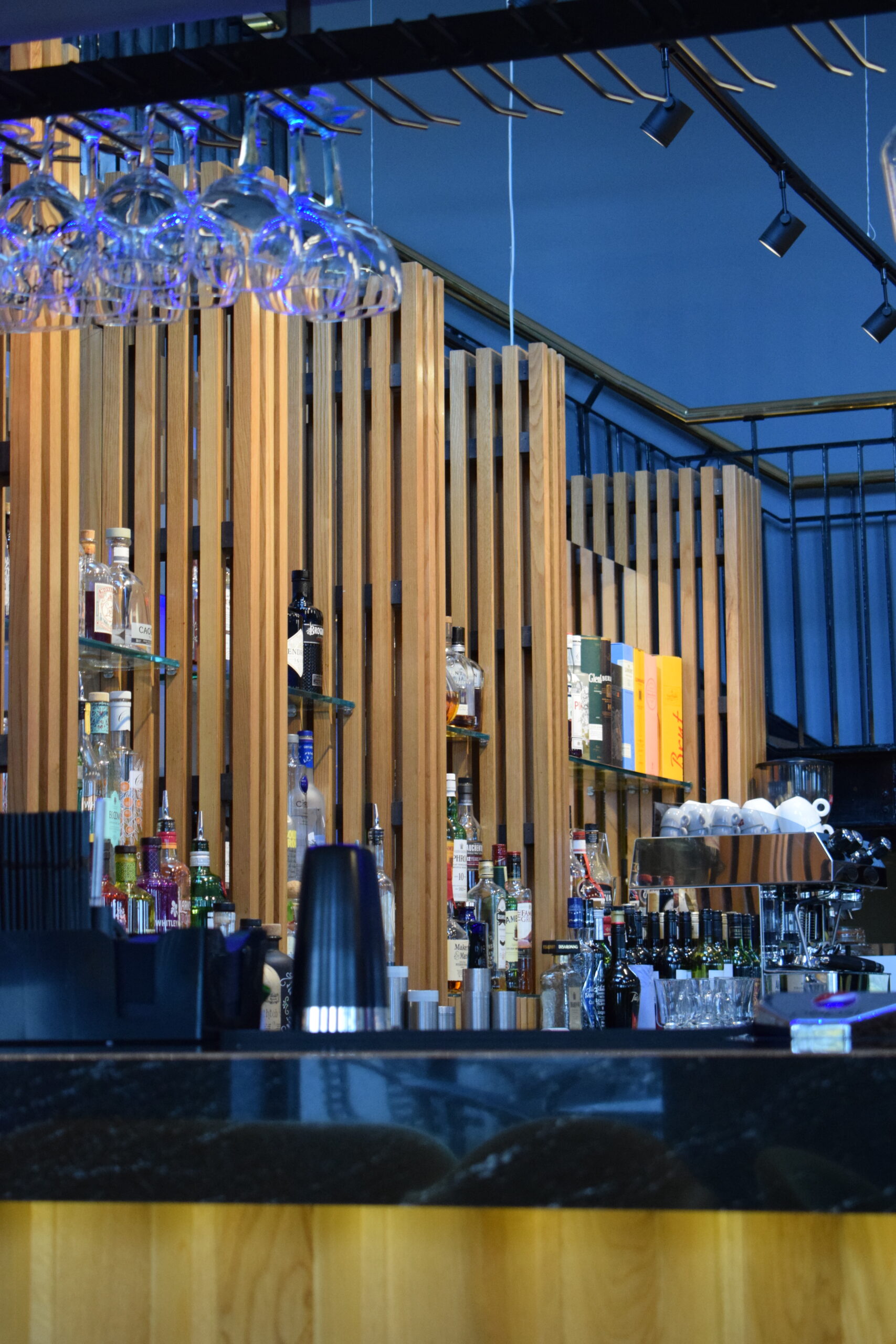 Artisan Restaurant & Bar